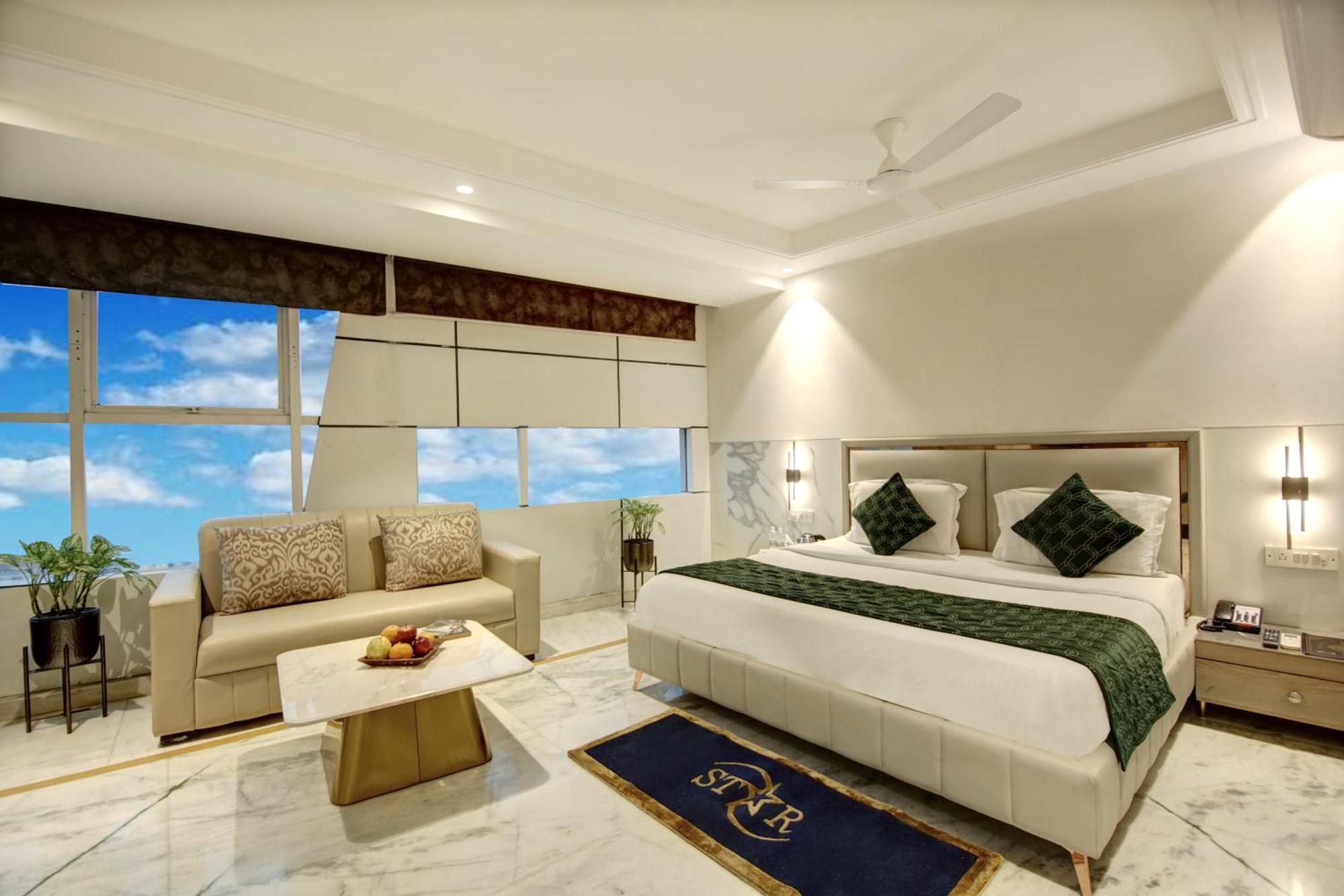 Hotel International Inn - Near Delhi Airport Ню Делхи Екстериор снимка