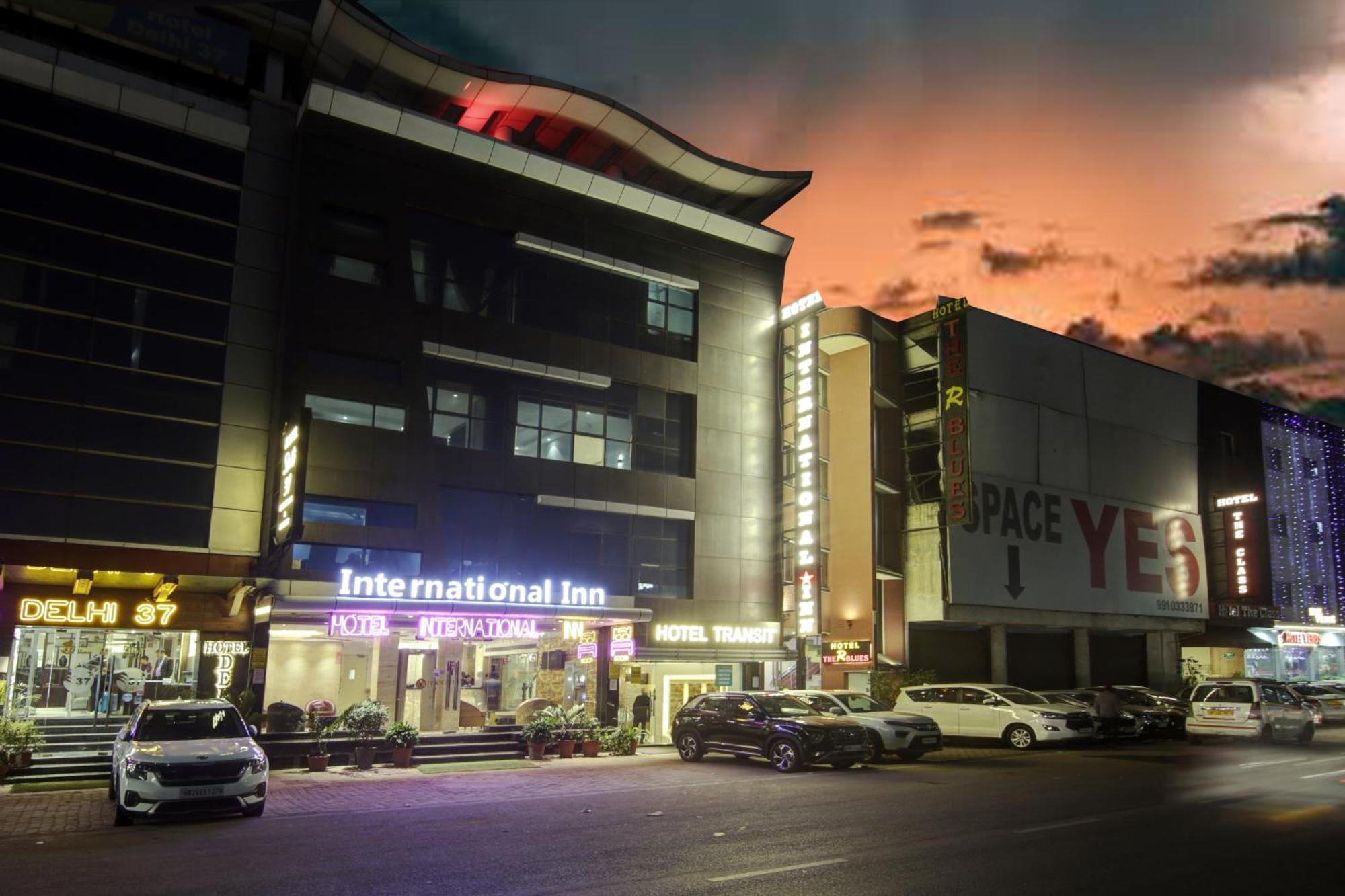 Hotel International Inn - Near Delhi Airport Ню Делхи Екстериор снимка