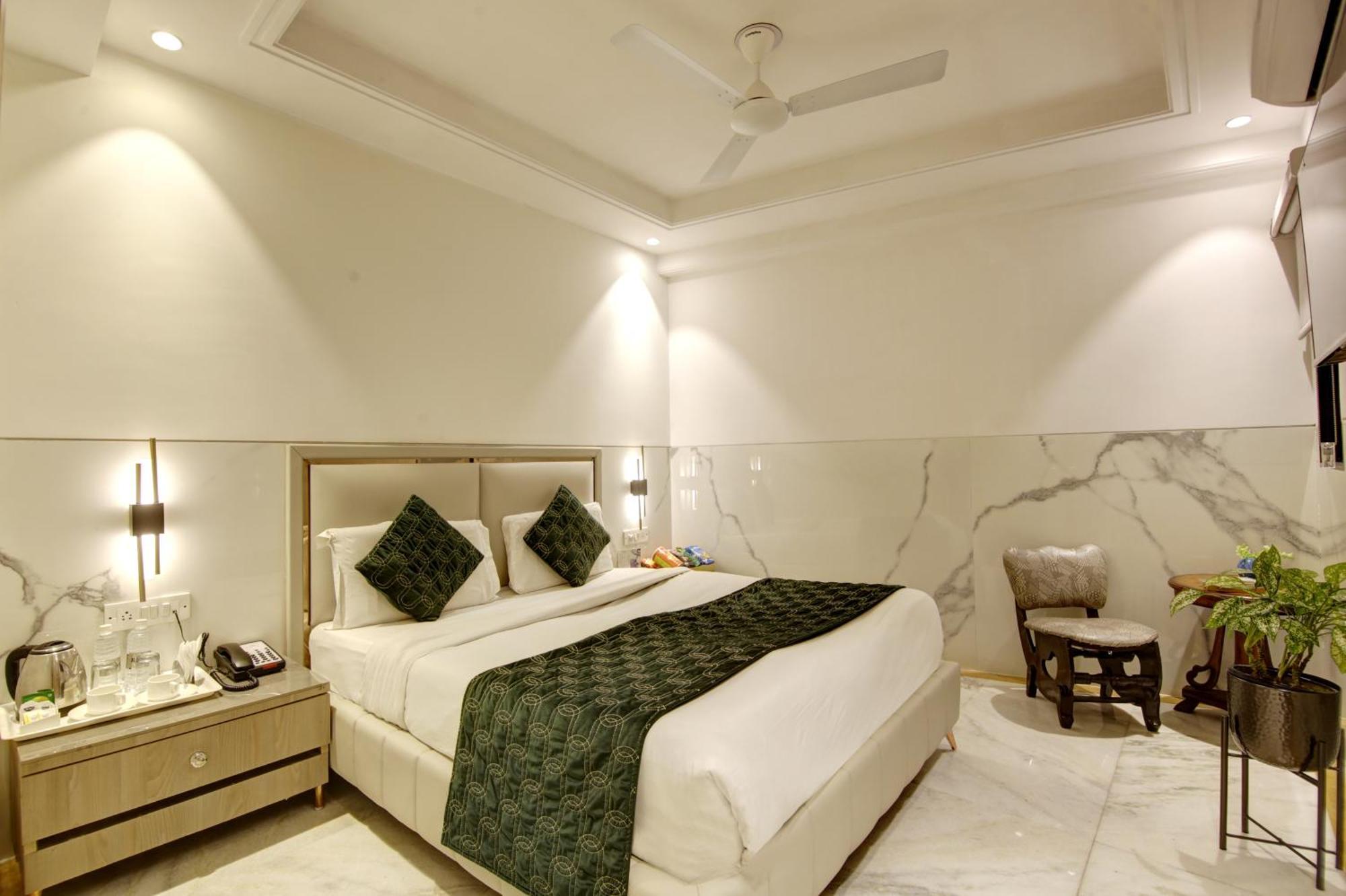 Hotel International Inn - Near Delhi Airport Ню Делхи Екстериор снимка