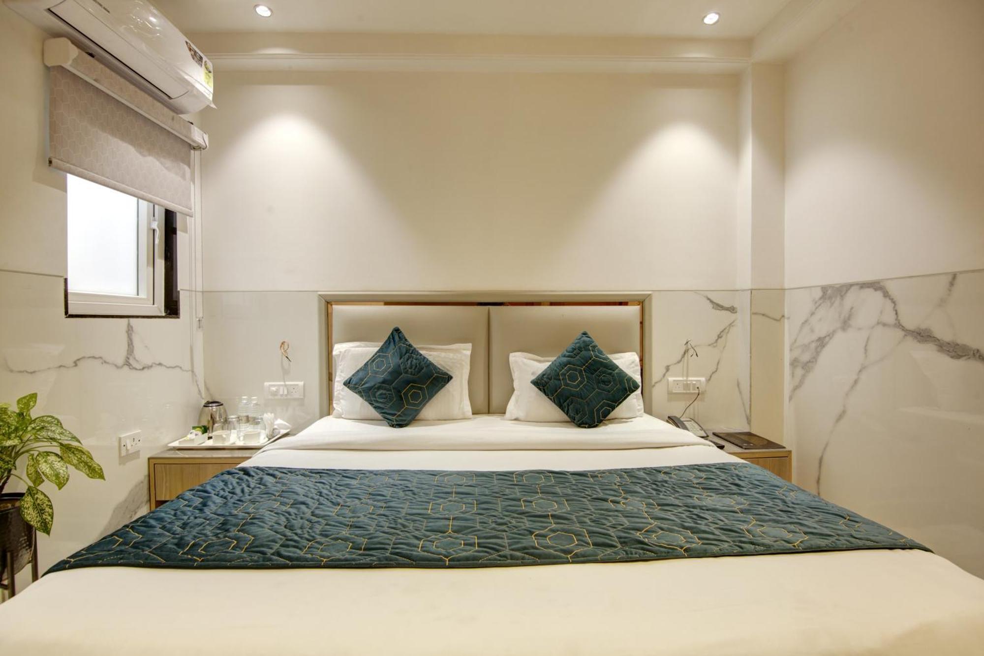 Hotel International Inn - Near Delhi Airport Ню Делхи Екстериор снимка