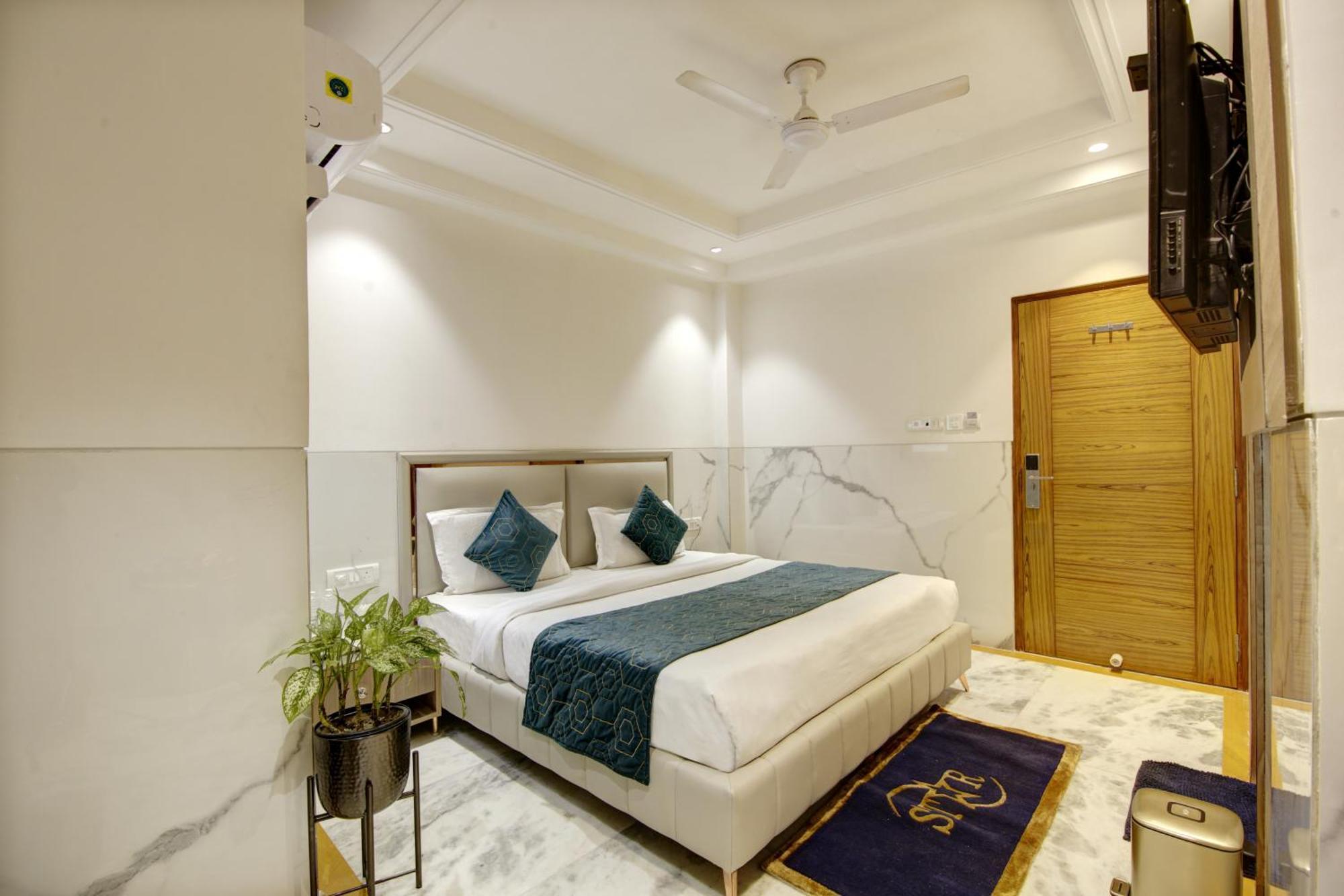 Hotel International Inn - Near Delhi Airport Ню Делхи Екстериор снимка