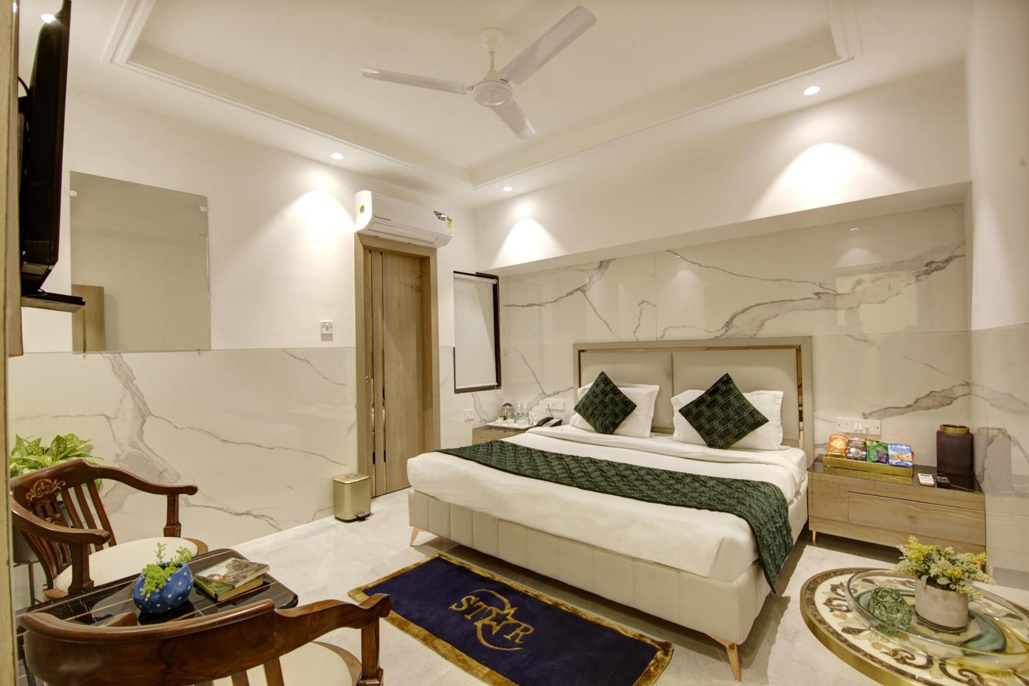 Hotel International Inn - Near Delhi Airport Ню Делхи Екстериор снимка