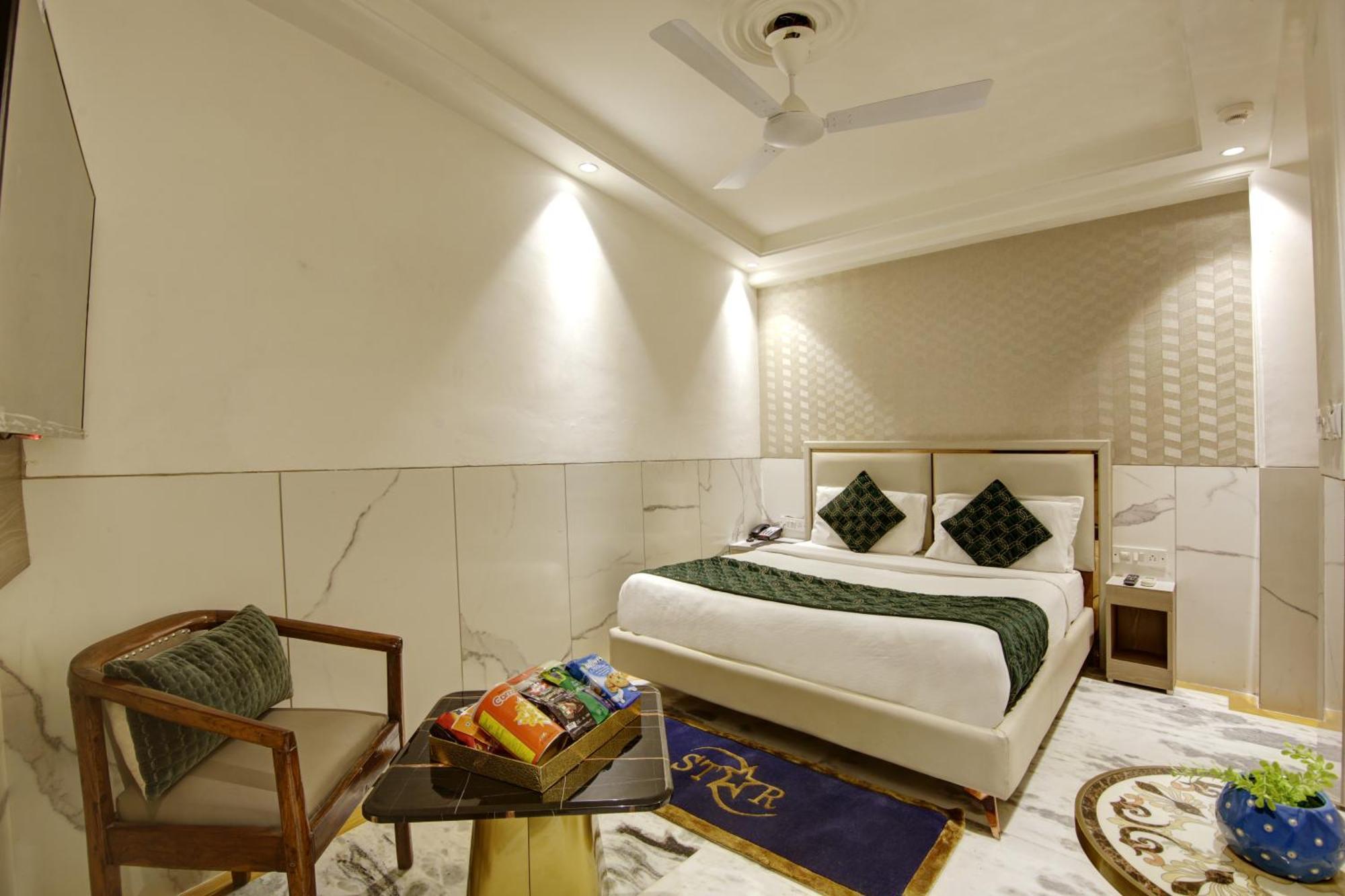 Hotel International Inn - Near Delhi Airport Ню Делхи Екстериор снимка