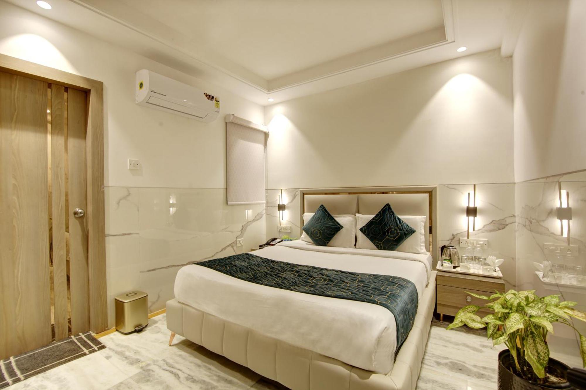 Hotel International Inn - Near Delhi Airport Ню Делхи Екстериор снимка