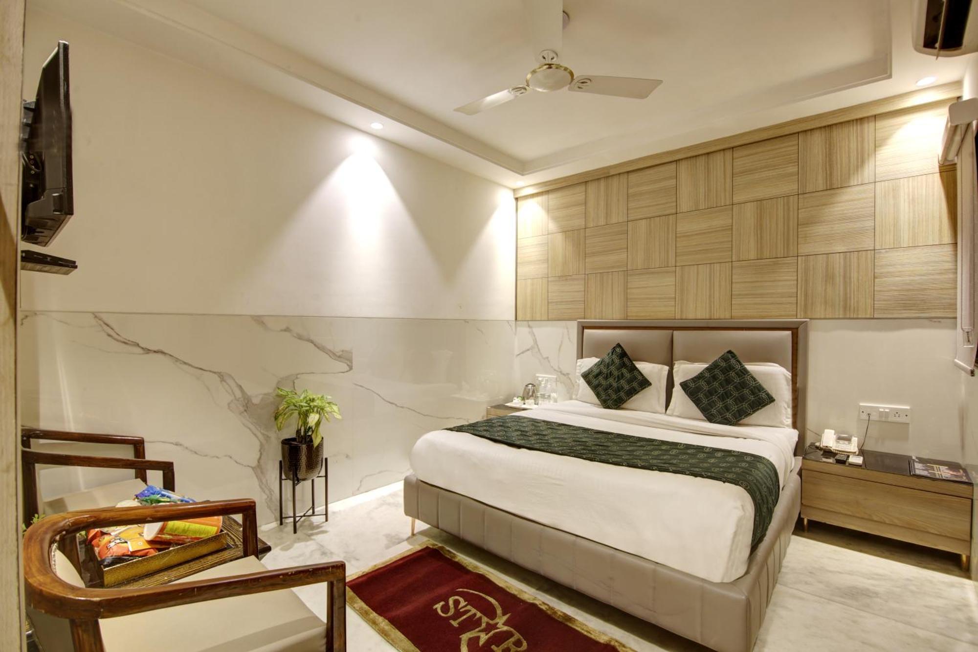 Hotel International Inn - Near Delhi Airport Ню Делхи Екстериор снимка