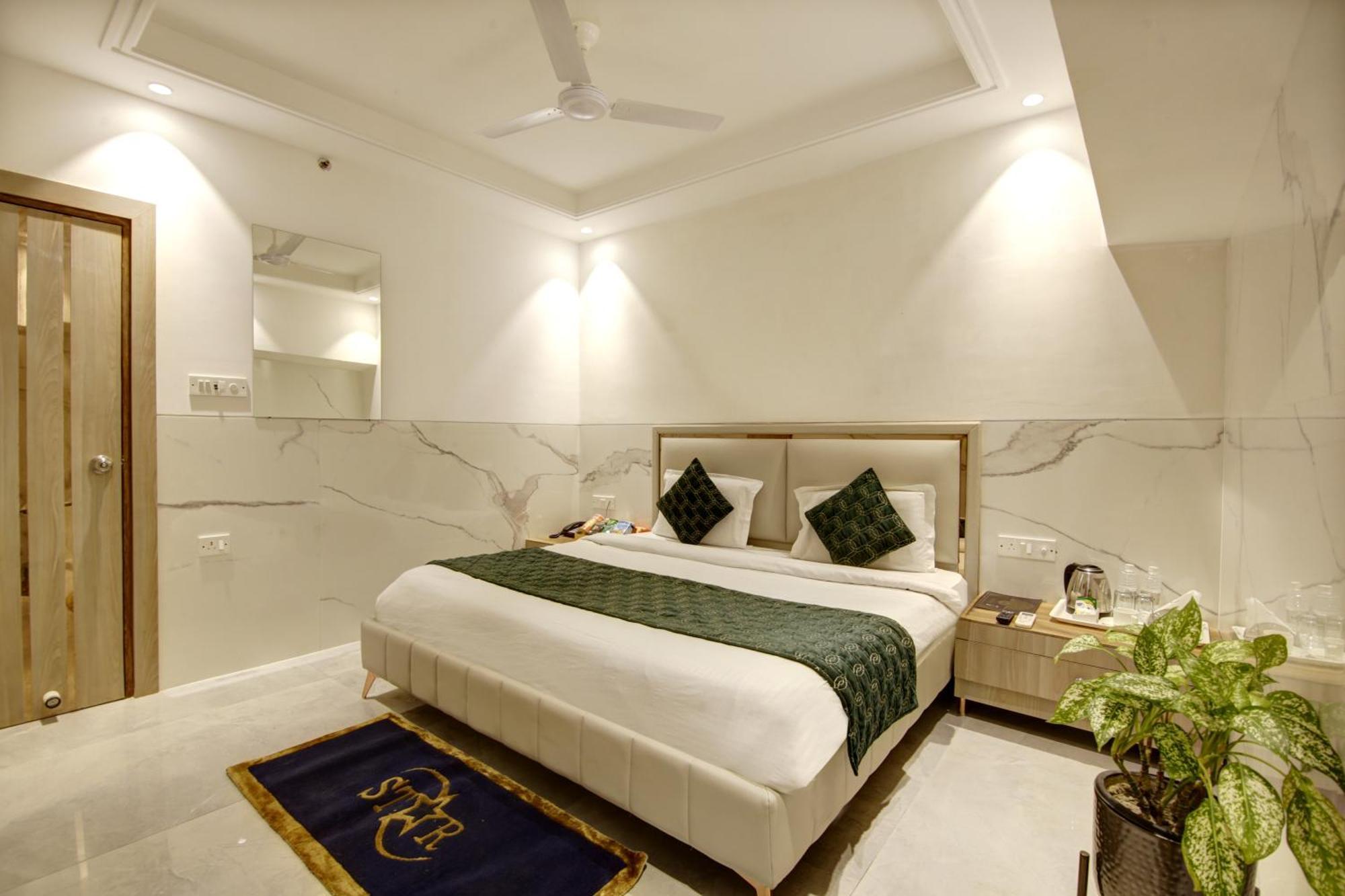 Hotel International Inn - Near Delhi Airport Ню Делхи Екстериор снимка