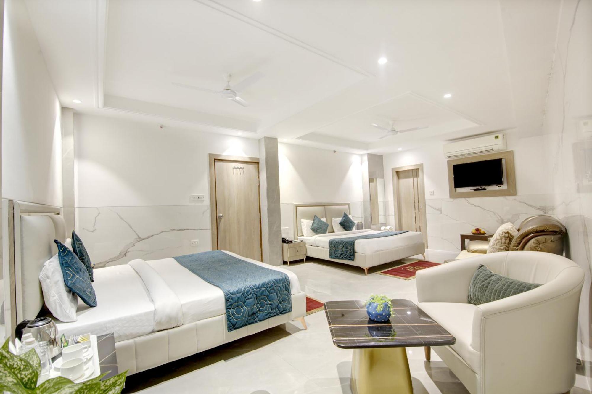Hotel International Inn - Near Delhi Airport Ню Делхи Екстериор снимка