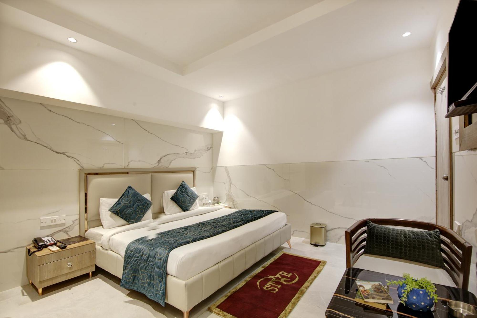 Hotel International Inn - Near Delhi Airport Ню Делхи Екстериор снимка