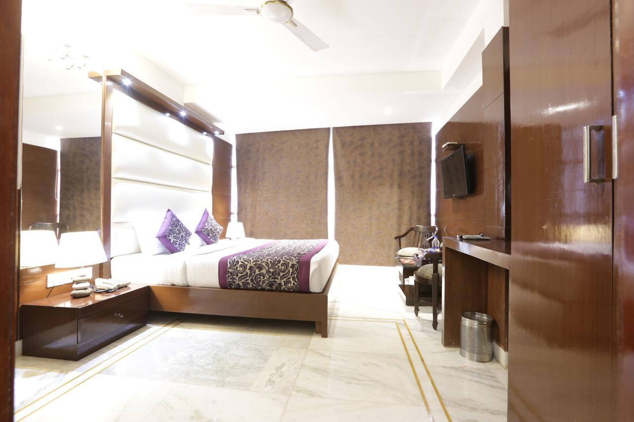 Hotel International Inn - Near Delhi Airport Ню Делхи Екстериор снимка
